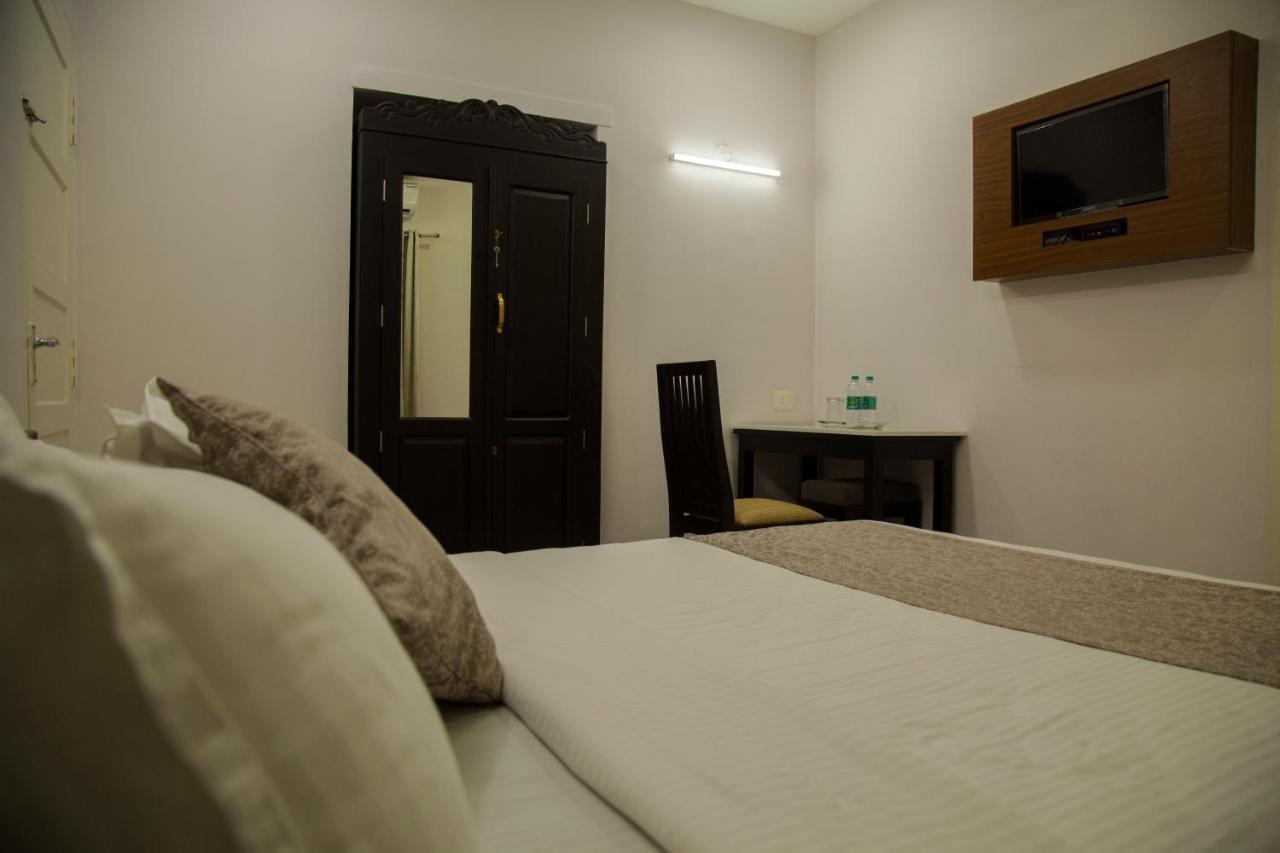 Nambiars Premium Heritage Hotel Kochi Exterior photo