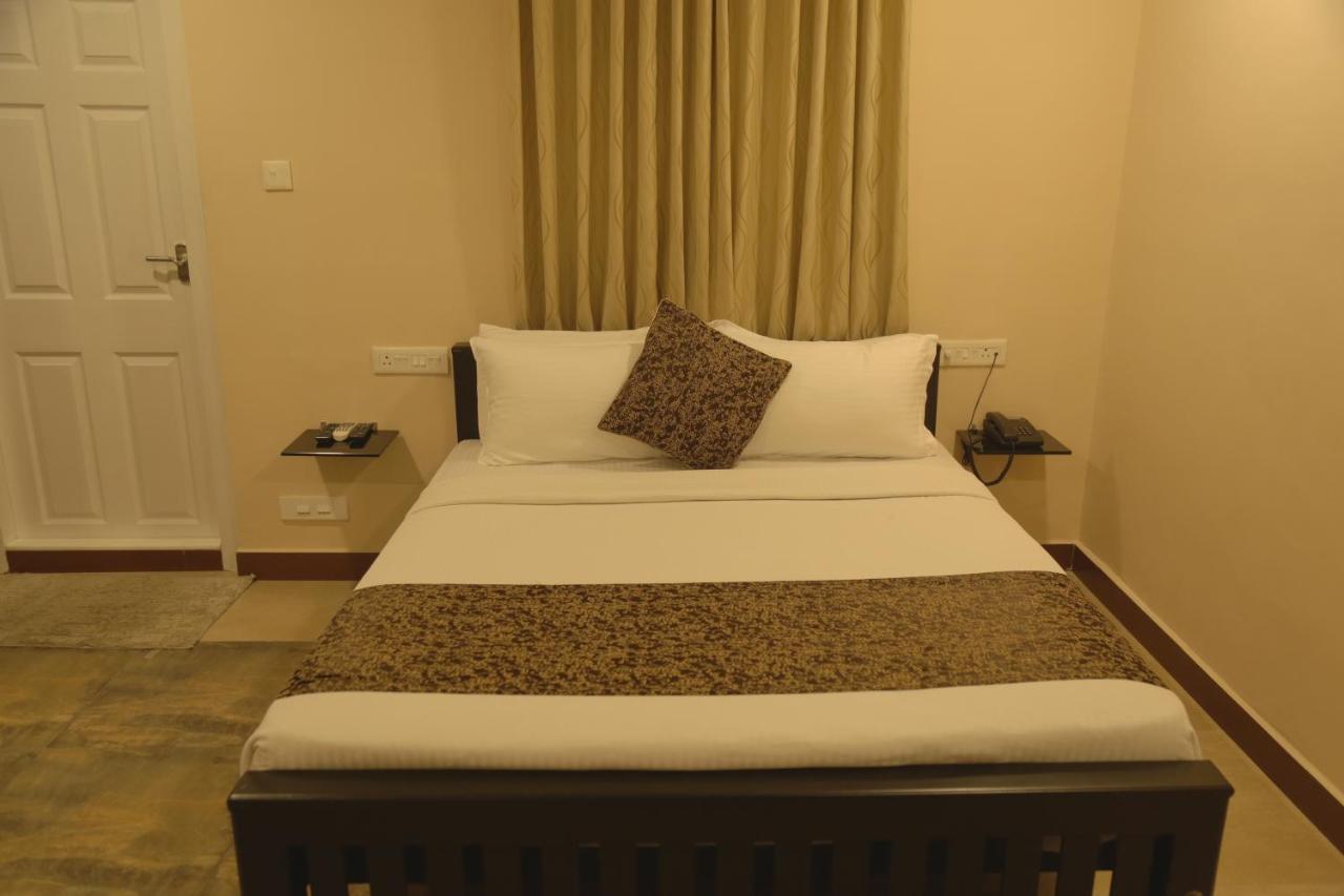 Nambiars Premium Heritage Hotel Kochi Exterior photo