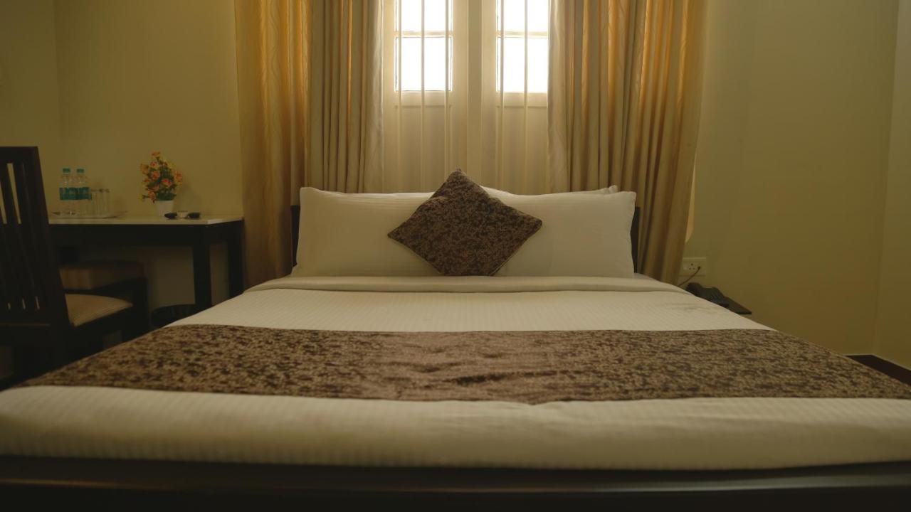 Nambiars Premium Heritage Hotel Kochi Exterior photo