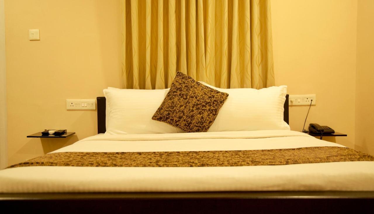 Nambiars Premium Heritage Hotel Kochi Exterior photo