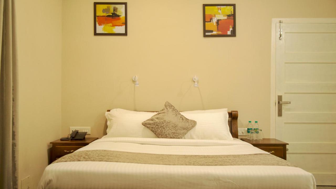 Nambiars Premium Heritage Hotel Kochi Exterior photo