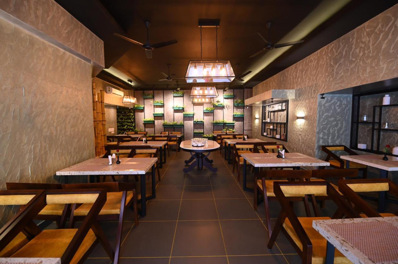 Nambiars Premium Heritage Hotel Kochi Exterior photo