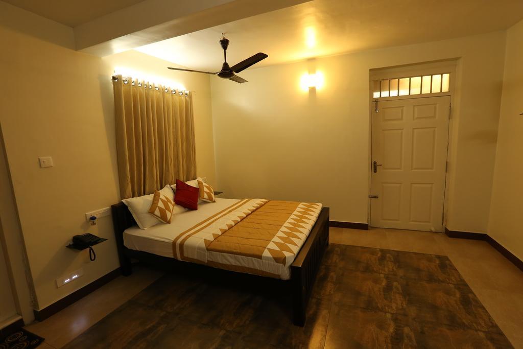 Nambiars Premium Heritage Hotel Kochi Exterior photo