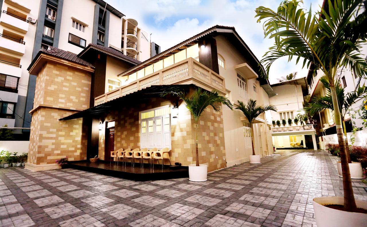 Nambiars Premium Heritage Hotel Kochi Exterior photo