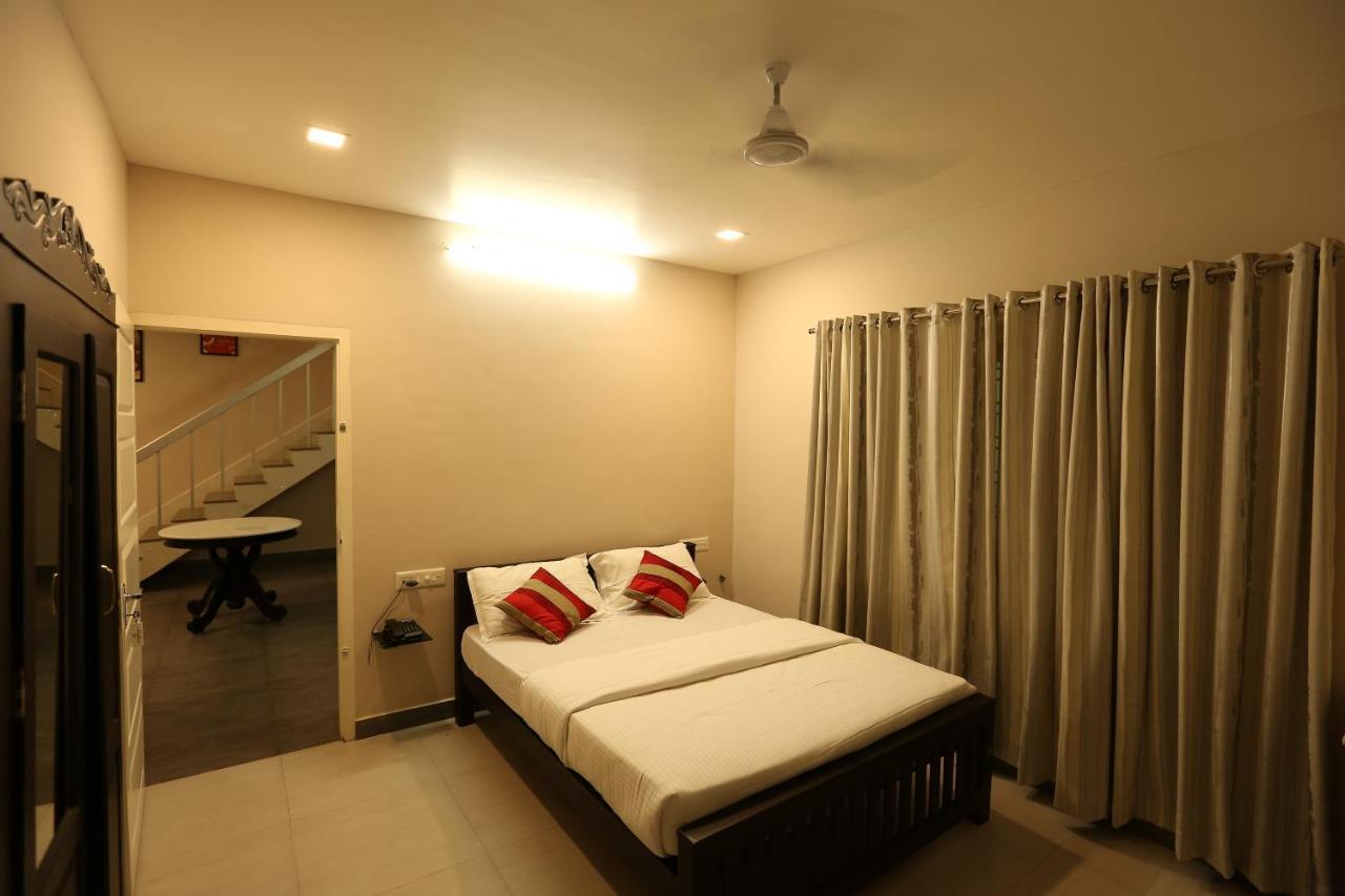 Nambiars Premium Heritage Hotel Kochi Exterior photo