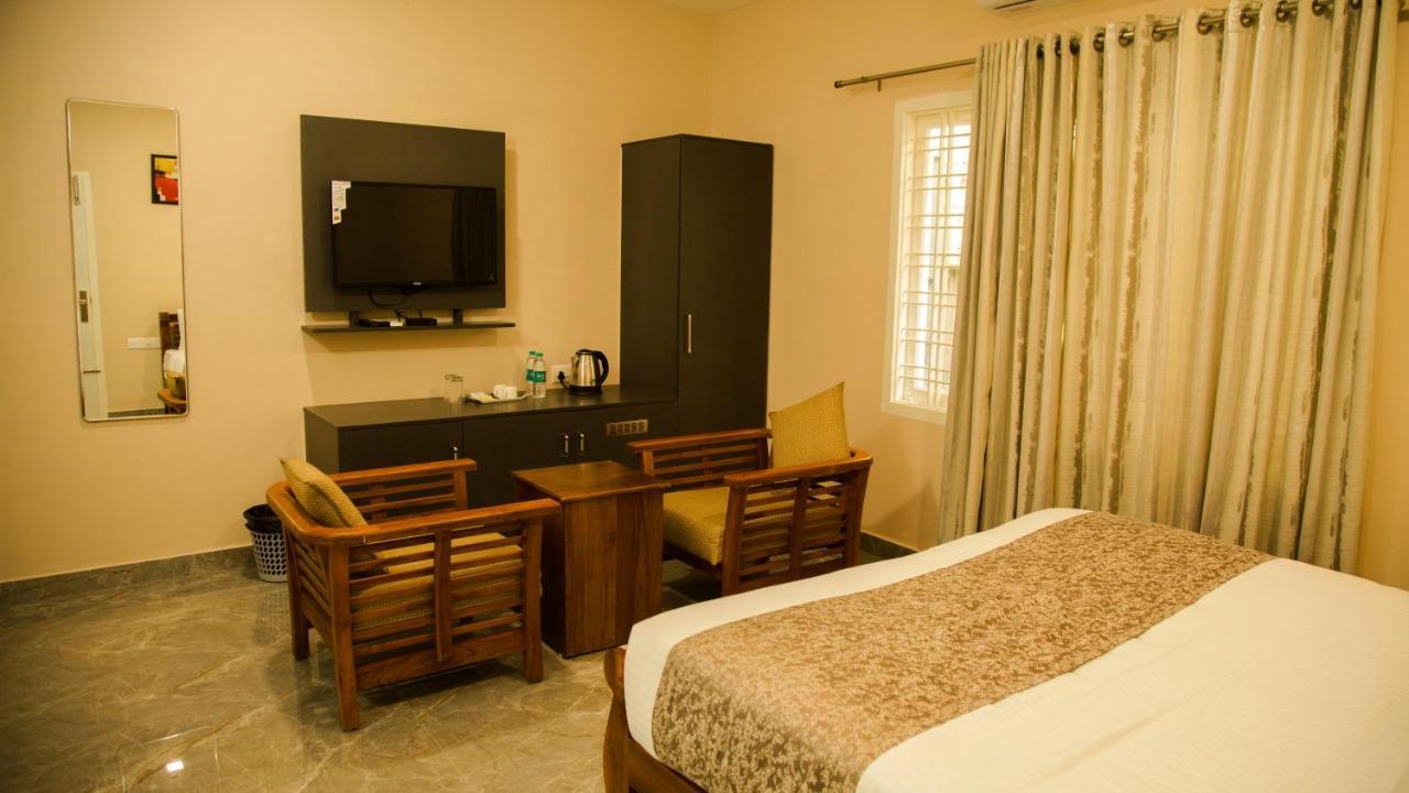 Nambiars Premium Heritage Hotel Kochi Exterior photo